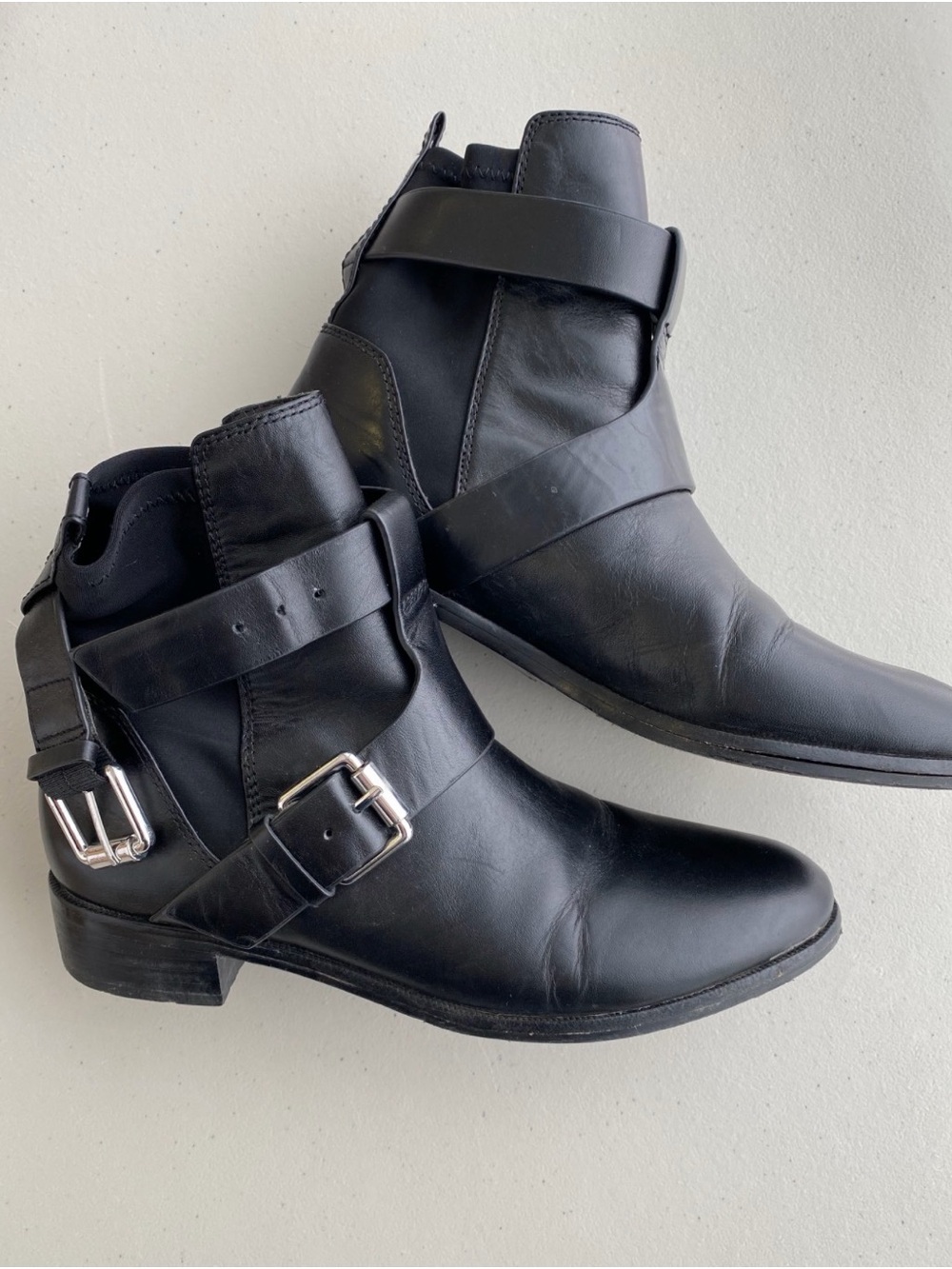 Vince Camuto Vero Cuoio Black Leather Ankle Booties with Buckle Straps